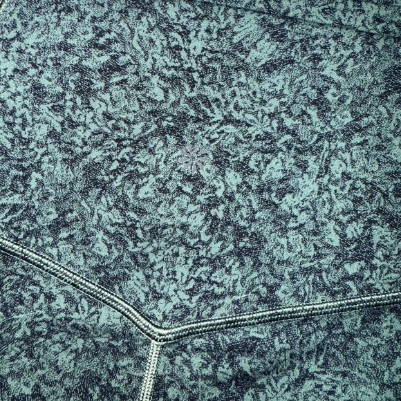 Athleta Salutation Stash Pocket II Textured 7/8 Tight Size Small Basil Green - Picture 7 of 7